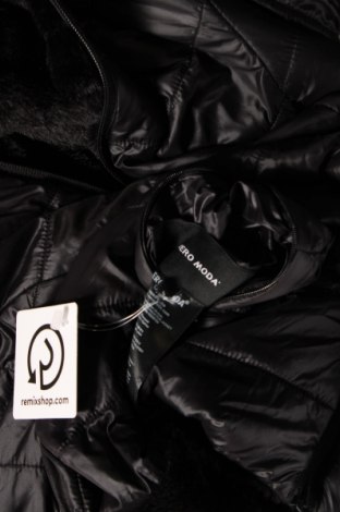 Γυναικείο μπουφάν Vero Moda, Μέγεθος M, Χρώμα Μαύρο, Τιμή 13,19 €