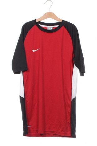 Детска тениска Nike, Размер 12-13y/ 158-164 см, Цвят Червен, Цена 26,60 лв.