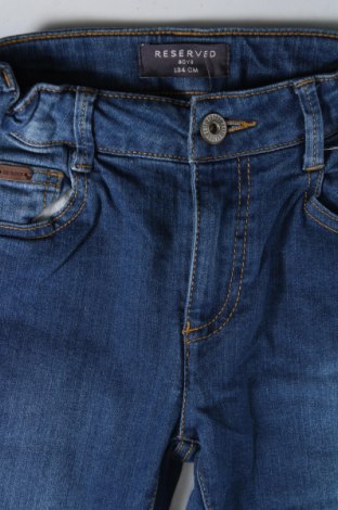 Dětské džíny  Reserved, Velikost 7-8y/ 128-134 cm, Barva Modrá, Cena  248,00 Kč