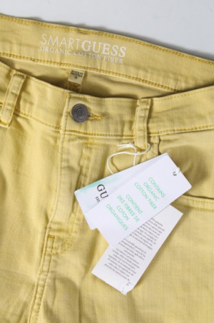 Pantaloni scurți pentru copii Guess, Mărime 15-18y/ 170-176 cm, Culoare Galben, Preț 265,79 Lei