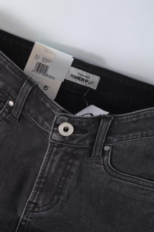 Dětské krátké kalhoty  Pepe Jeans, Velikost 9-10y/ 140-146 cm, Barva Černá, Cena  986,00 Kč