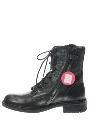 Детски обувки GIGA, Размер 37, Цвят Черен, Цена 154,00 лв.