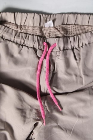 Pantaloni de trening, pentru copii, Mărime 8-9y/ 134-140 cm, Culoare Bej, Preț 24,57 Lei