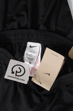 Детско спортно горнище Nike, Размер 15-18y/ 170-176 см, Цвят Черен, Цена 53,40 лв.