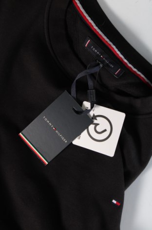 Pánské tričko  Tommy Hilfiger, Velikost L, Barva Černá, Cena  2 010,00 Kč