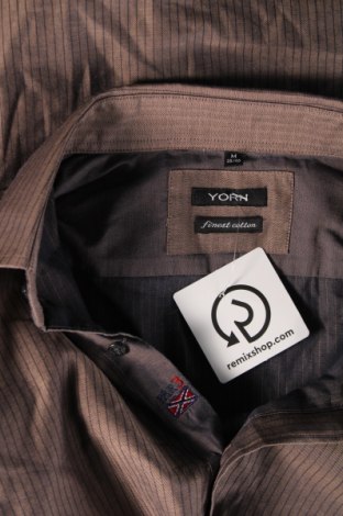 Ανδρικό πουκάμισο Yorn, Μέγεθος M, Χρώμα Καφέ, Τιμή 3,77 €