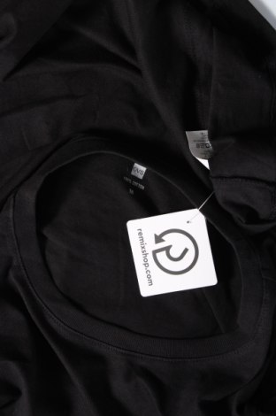 Pánské tričko  Oviesse, Velikost M, Barva Černá, Cena  304,00 Kč