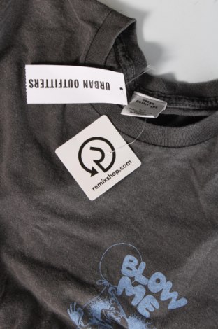 Ανδρικό t-shirt Urban Outfitters, Μέγεθος L, Χρώμα Γκρί, Τιμή 15,98 €