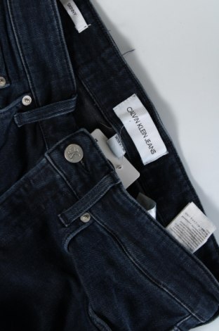 Blugi de bărbați Calvin Klein Jeans, Mărime S, Culoare Albastru, Preț 213,71 Lei
