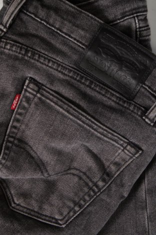 Herren Jeans Levi's, Größe M, Farbe Grau, Preis 38,36 €