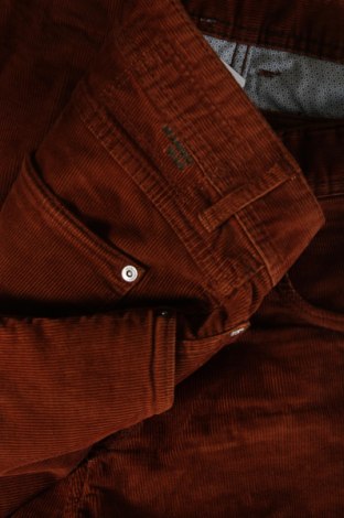 Pantaloni raiați de bărbați Mango, Mărime L, Culoare Maro, Preț 134,87 Lei