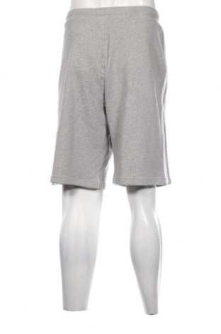 Мъжки къс панталон Adidas Originals, Размер XL, Цвят Сив, Цена 67,76 лв.