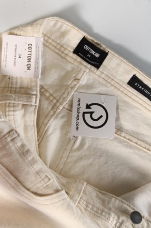 Herren Shorts Cotton On, Größe M, Farbe Ecru, Preis 20,62 €