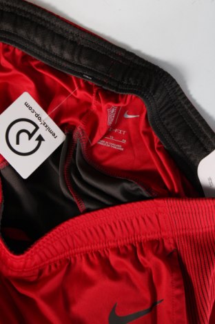 Ανδρικό κοντό παντελόνι Nike, Μέγεθος XL, Χρώμα Κόκκινο, Τιμή 39,69 €