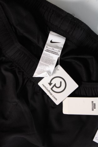 Ανδρικό κοντό παντελόνι Nike, Μέγεθος XL, Χρώμα Μαύρο, Τιμή 39,69 €