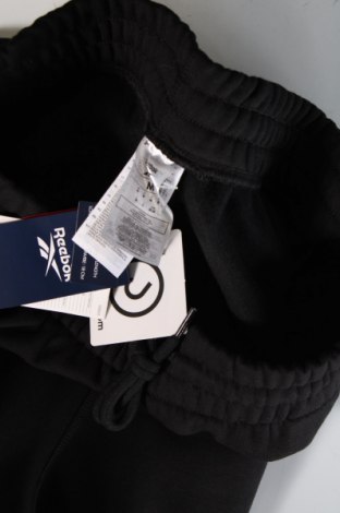 Ανδρικό κοντό παντελόνι Reebok, Μέγεθος M, Χρώμα Μαύρο, Τιμή 39,69 €