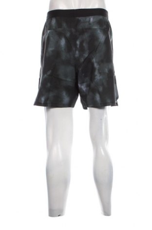 Мъжки къс панталон Reebok, Размер XL, Цвят Многоцветен, Цена 33,11 лв.