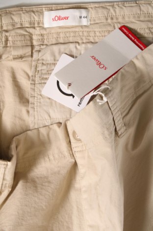 Pantaloni scurți de bărbați S.Oliver, Mărime 3XL, Culoare Bej, Preț 203,95 Lei