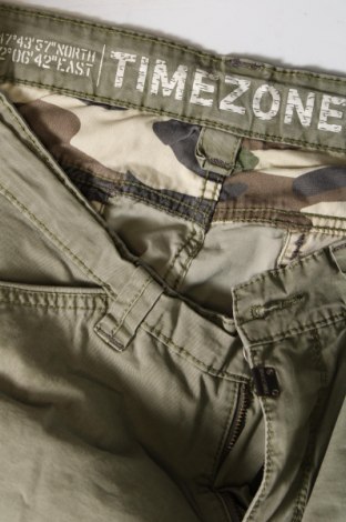 Ανδρικό κοντό παντελόνι Timezone, Μέγεθος L, Χρώμα Πράσινο, Τιμή 13,00 €