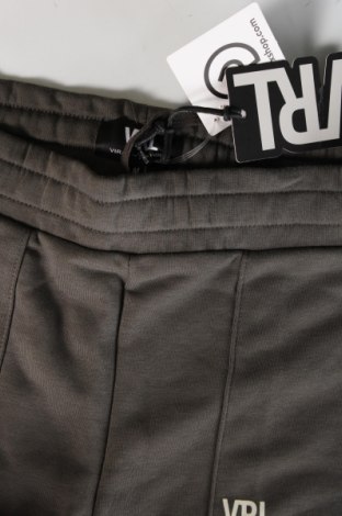 Ανδρικό κοντό παντελόνι Viral Vibes, Μέγεθος M, Χρώμα Γκρί, Τιμή 20,77 €