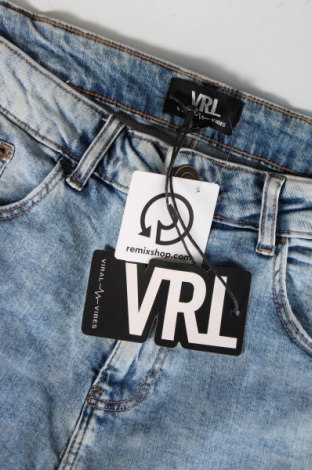 Мъжки къс панталон Viral Vibes, Размер XL, Цвят Син, Цена 62,00 лв.