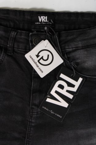 Ανδρικό κοντό παντελόνι Viral Vibes, Μέγεθος M, Χρώμα Μαύρο, Τιμή 31,96 €