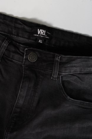 Ανδρικό κοντό παντελόνι Viral Vibes, Μέγεθος XL, Χρώμα Μαύρο, Τιμή 31,96 €