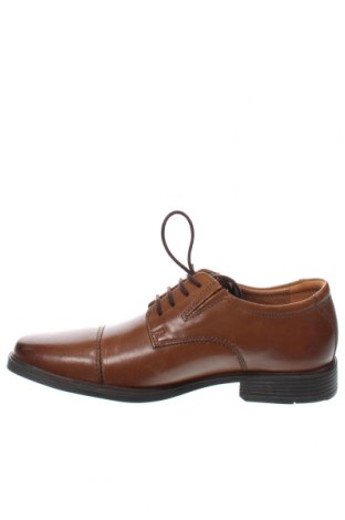 Мъжки обувки Clarks, Размер 39, Цвят Кафяв, Цена 98,10 лв.