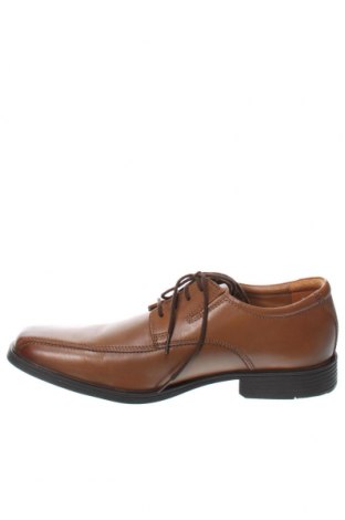 Мъжки обувки Clarks, Размер 42, Цвят Кафяв, Цена 148,24 лв.