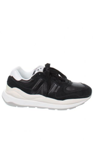 Мъжки обувки New Balance, Размер 40, Цвят Черен, Цена 192,85 лв.