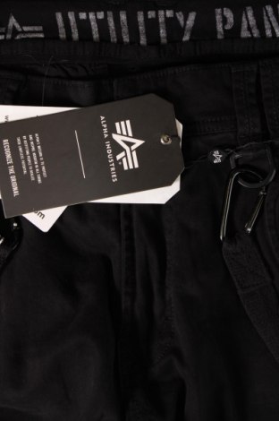 Męskie spodnie Alpha Industries, Rozmiar L, Kolor Czarny, Cena 373,16 zł