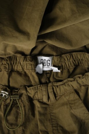 Ανδρικό παντελόνι BDG, Μέγεθος L, Χρώμα Πράσινο, Τιμή 47,94 €