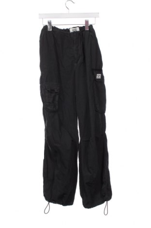 Pantaloni de bărbați BDG, Mărime XS, Culoare Gri, Preț 305,92 Lei