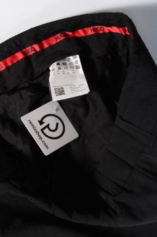 Pantaloni de bărbați Hugo Boss, Mărime M, Culoare Negru, Preț 148,72 Lei