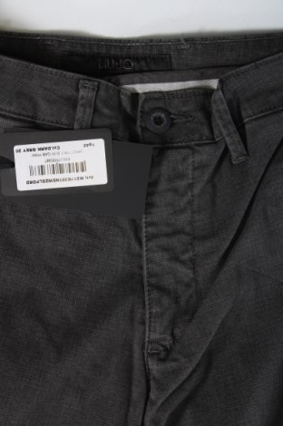 Мъжки панталон Liu Jo, Размер XS, Цвят Сив, Цена 40,80 лв.