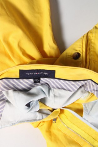 Мъжки панталон Tommy Hilfiger, Размер L, Цвят Жълт, Цена 67,20 лв.