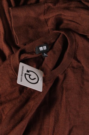 Мъжки пуловер Uniqlo, Размер XL, Цвят Кафяв, Цена 18,02 лв.