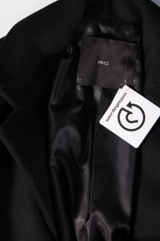 Мъжко палто Mango, Размер M, Цвят Черен, Цена 134,46 лв.