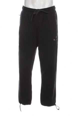 Pantaloni trening de bărbați Air Jordan Nike, Mărime L, Culoare Negru, Preț 384,87 Lei