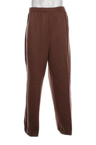 Pantaloni trening de bărbați Urban Classics, Mărime 3XL, Culoare Maro, Preț 122,37 Lei
