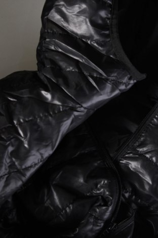 Ανδρικό μπουφάν, Μέγεθος M, Χρώμα Μαύρο, Τιμή 9,80 €