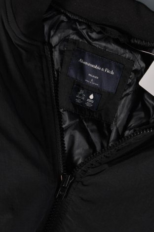 Pánská bunda  Abercrombie & Fitch, Velikost L, Barva Černá, Cena  1 042,00 Kč