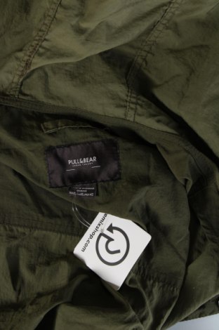 Ανδρικό μπουφάν Pull&Bear, Μέγεθος XL, Χρώμα Πράσινο, Τιμή 12,77 €