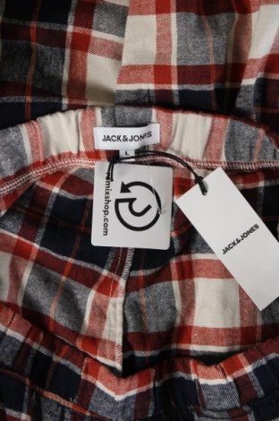 Piżama
 Jack & Jones, Rozmiar L, Kolor Kolorowy, Cena 111,02 zł