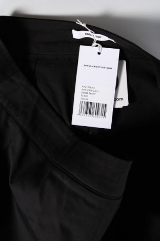 Sukně- kalhoty  About You, Velikost L, Barva Černá, Cena  667,00 Kč