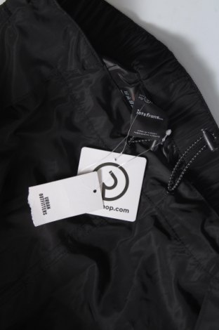 Пола Urban Outfitters, Размер XS, Цвят Черен, Цена 13,95 лв.