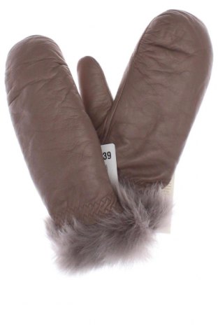 Ръкавици UGG Australia, Цвят Кафяв, Цена 144,51 лв.