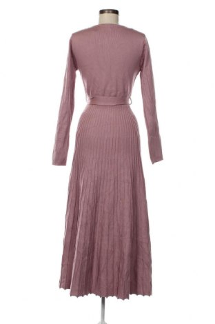 Kleid, Größe M, Farbe Aschrosa, Preis 20,18 €