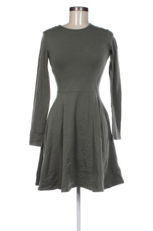 Kleid, Größe S, Farbe Grün, Preis 4,84 €