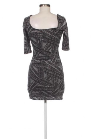 Kleid Atmosphere, Größe S, Farbe Silber, Preis 4,99 €